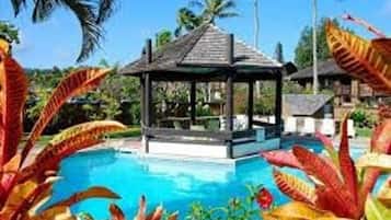 Utomhuspool