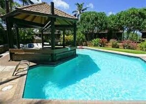 Outdoor pool - Turtle Bay Condo "Hale Honu" (Kahuku)