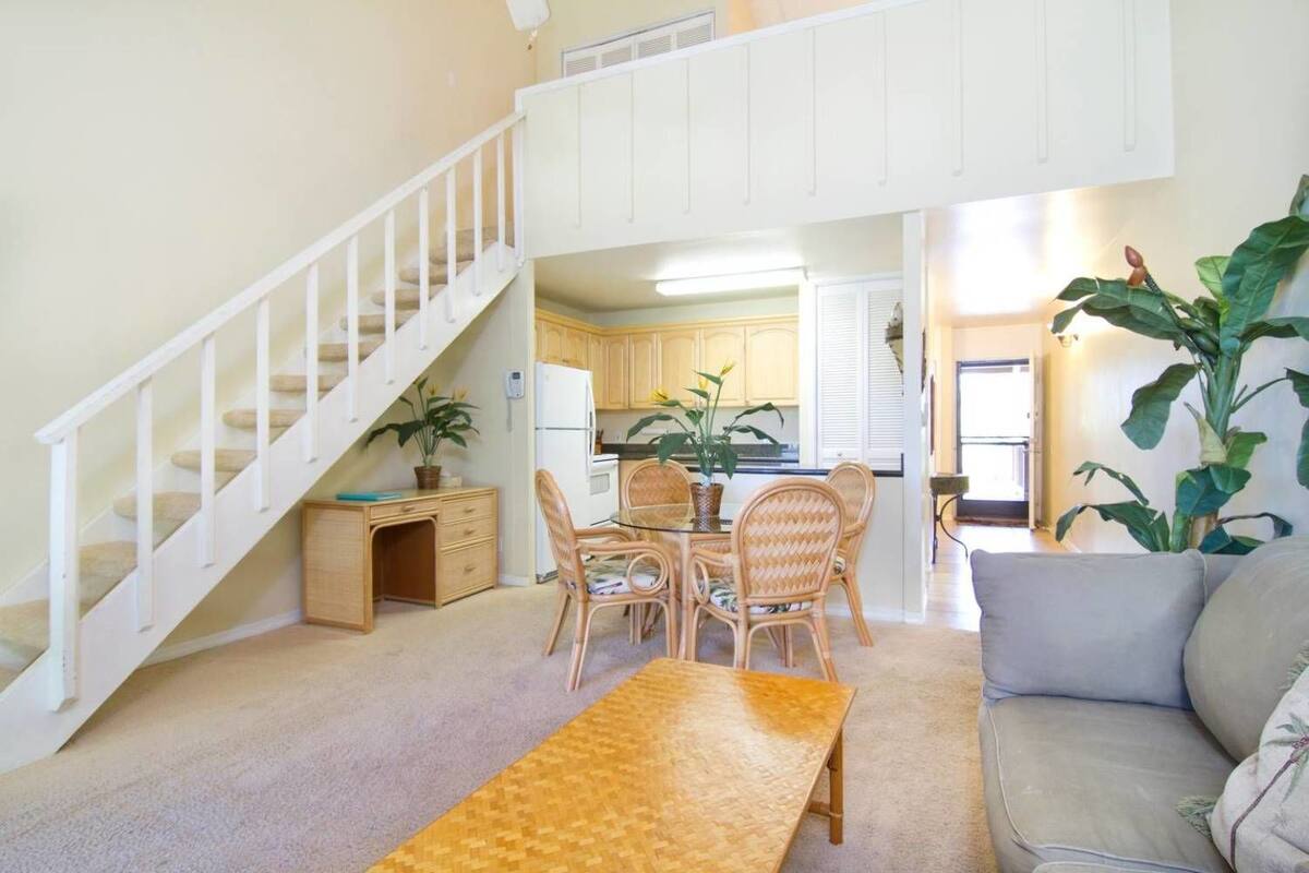 Standard Room | Living room | TV, DVD player