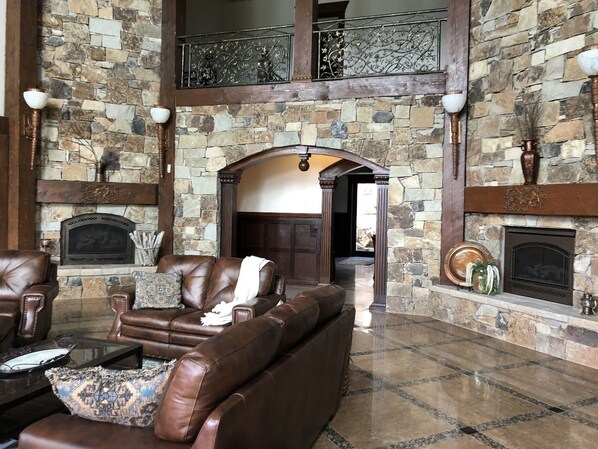 Standard Room | Living room