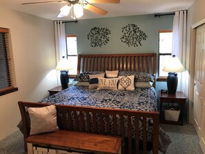 Standard Room | Desk, iron/ironing board, free WiFi - A-Frame Vacay (Prescott)