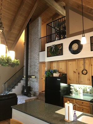 Standard Room | Living area | TV, DVD player