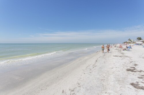 105Intercoastal Modern 2 bed/ 2 bath