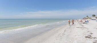 105Intercoastal Modern 2 bed/ 2 bath