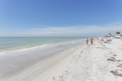 105Intercoastal Modern 2 bed/ 2 bath