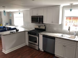 Standard Room | Private kitchen - Ehmann House (Olcott)