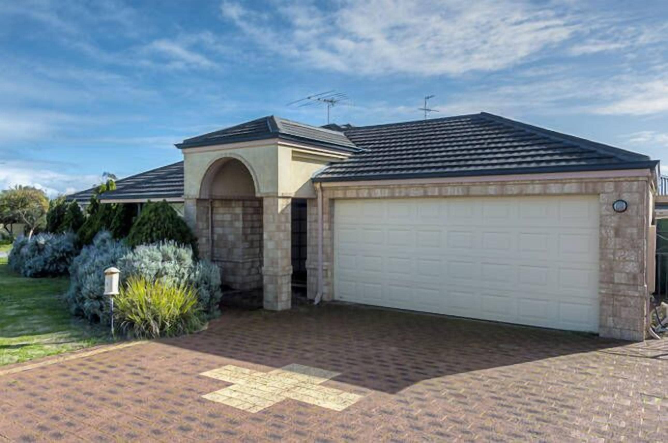 FREE WiFi  -  Mandurah Holiday House ( 50 m to the beach ) Netflix option