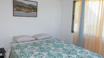 2 makuuhuonetta, ilmainen Wi-Fi, vuodevaatteet, pääsy pyörätuolilla