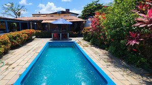 Outdoor pool - Cozy house on the beautiful beach of Porto de Galinhas, with a swimming pool, 800m from the beach. (Pernambuco)