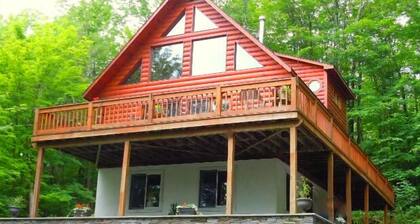 CHALET EN CABINE AVEC NOUVEAU BAIN Ă CHAUD 6 PERSONNES prĂšs de Kaaterskill Falls & NoLakeSoLakeSo