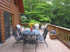 屋外ダイニングエリア