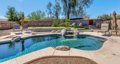 Blue Wolff Resort - 3 br/d ba private pool, spa near dining, hiking, golf!