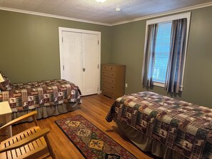 3 bedrooms, WiFi, bed sheets