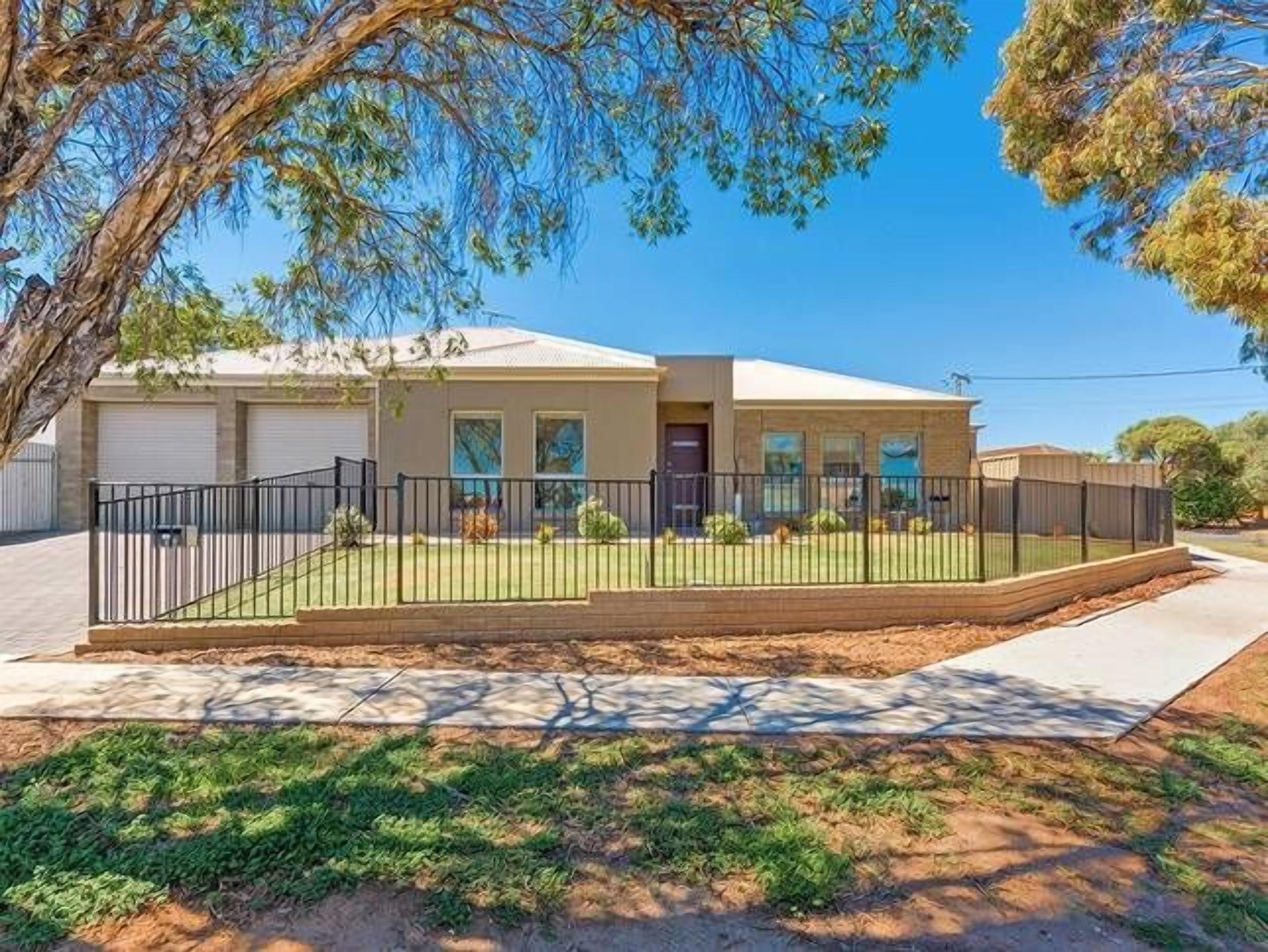 Enfield Executive Enfield