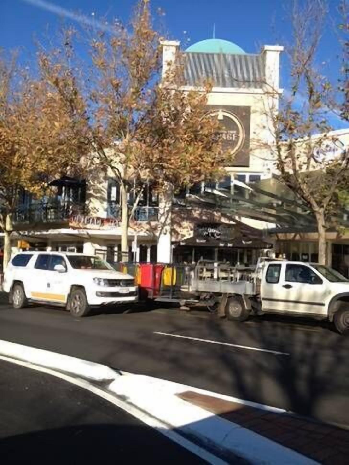 Modern 3BR 2Bath • 10min CBD • Free Parking — image 17