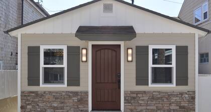 You're just a few steps to the bay AND the beach! With central AC!