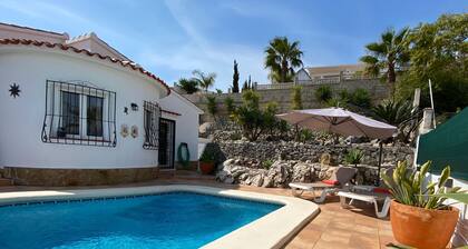 Magnifique villa avec piscine privée et vue imprenable mer/montagne