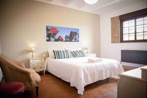 6 chambres, fer et planche à repasser, Wi-Fi gratuit, draps fournis