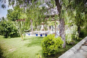 屋外ダイニングエリア