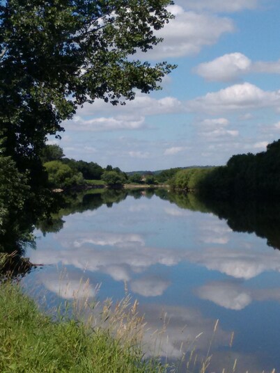 Indoor heated swimming Pool,  Hot tub sleeps up to  30..Amazing Riverside House 
