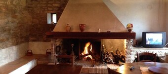 Country Cottage / Gite - MONTEROTONDO MARITTIMOHouse with gardenHouse with characterHouse with garden