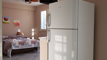 BĂŒgeleisen/BĂŒgelbrett, kostenloses WLAN, BettwĂ€sche