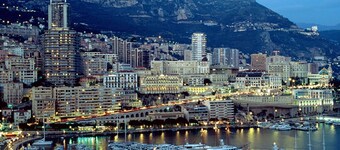 A Roof Between the Sky and the Sea