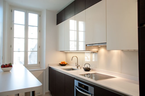 Luxury holiday apartment 150 m from the palais des festivals