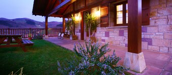 Charming apartment with mountain views for 4 people, Casa Angiz Etxea 1