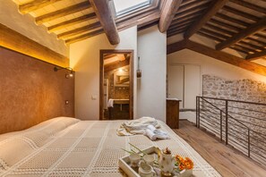 6 chambres, fer et planche à repasser, Wi-Fi, draps fournis