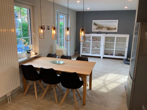 Maison de vacances avec grand jardin et sauna. Chiens bienvenus