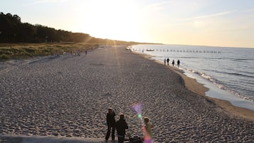 Una spiaggia nelle vicinanze
