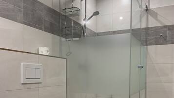 Combined shower/tub, hair dryer, soap