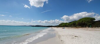 SCHITTEREND APPT ONTWERP VAN GEWELDIG STATUS, PANORAMISCH UITZICHT VAN 300 ° OP DE GOLF.
