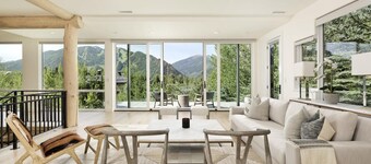 Stunning View Red Mtn Property 2 Min From Town