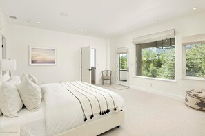 7 bedrooms, desk, iron/ironing board, free WiFi