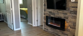 Peaceful 2 bedroom Condo with NO Cleaning Fees on the Lake of the Ozarks