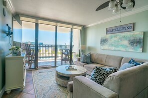 Smart-TV, Videospiele, DVD-Player, Bücher