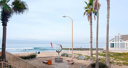 Enjoy Oceanviews in This Beautiful Condo with Pool