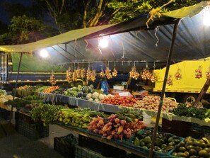 تناول الطعام