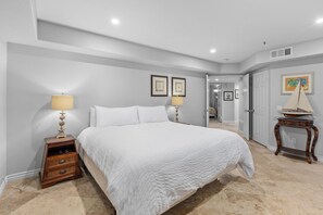 3 habitaciones, tabla de planchar con plancha, internet y ropa de cama 