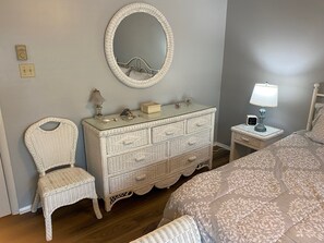 3 bedrooms, iron/ironing board, free WiFi