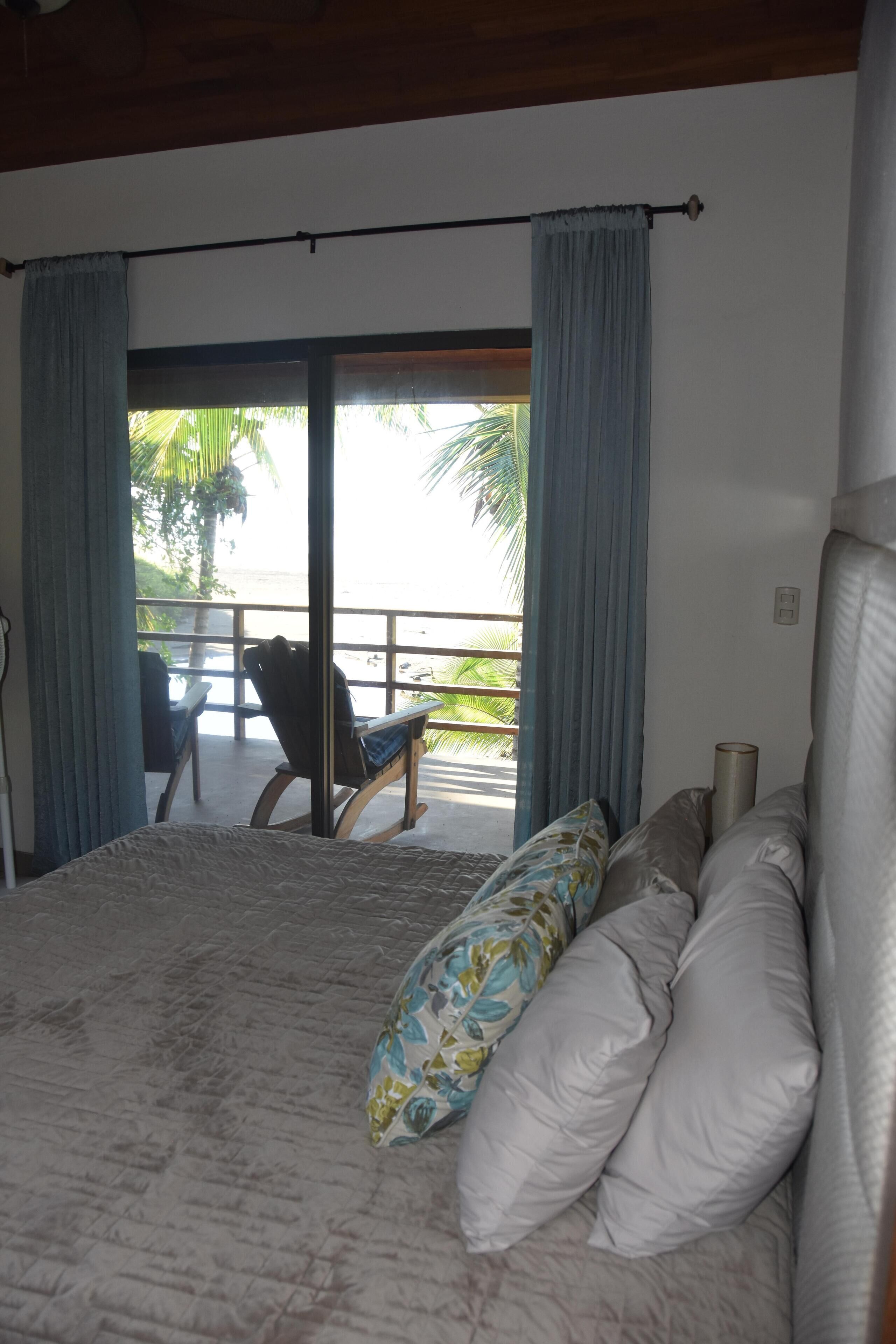 4 室のベッドルーム、アイロン / アイロン台、WiFi、ベッドシーツ