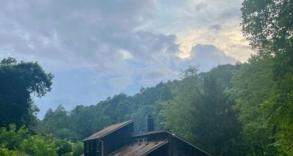 Happy Valley Mountain Getaway!