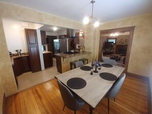 Dining - Beautiful Home in Downtown and by Colorado College. New furnishings & Clean! (Colorado Springs)