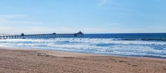 海と桟橋の素晴らしい景色を望む3ベッドルーム