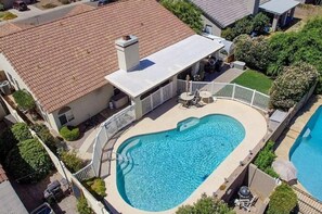 A heated pool - Cozy Warm And Luxurious Home with heated Pool! virtual tour-Check the video link (Gilbert)