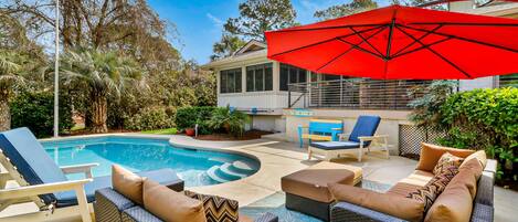 Piscina all'aperto, una piscina riscaldata