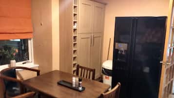 Triple Room, Shared Bathroom | Shared kitchen | Fridge
