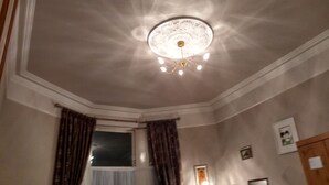 Unclassified image, 2 of 8, button - Cessnock Subway - Room in Serviced Apt. (Glasgow)